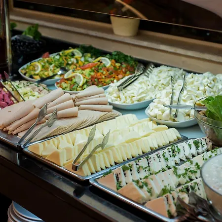 Hotel Prestige Old 3*