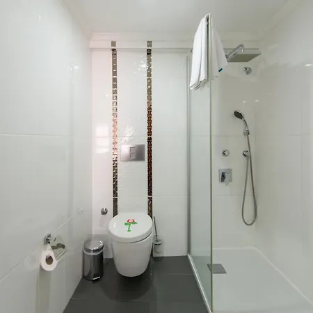 Prestige Old Hotel