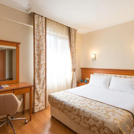Prestige Old Hotel