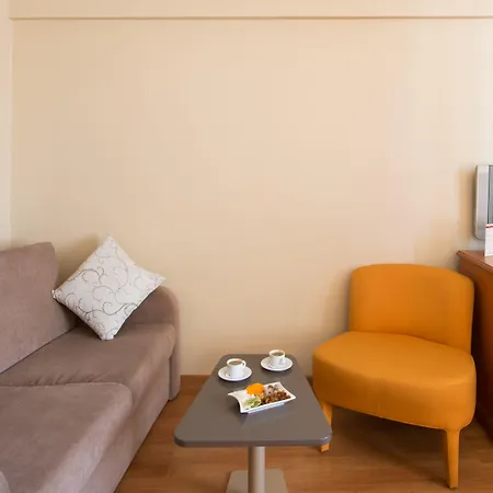 Prestige Old Otel