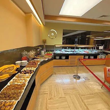 Prestige Old Hotel 3*