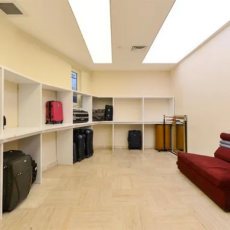 Prestige Old Otel