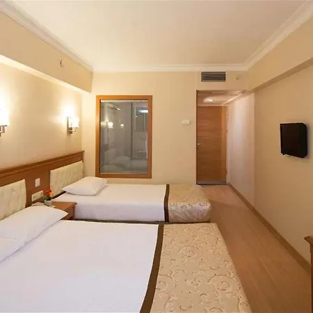 Hotel Prestige Old 3*