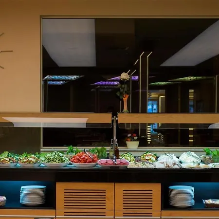 Prestige Old City Otel 3*