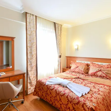 Hotell Prestige Old 3*